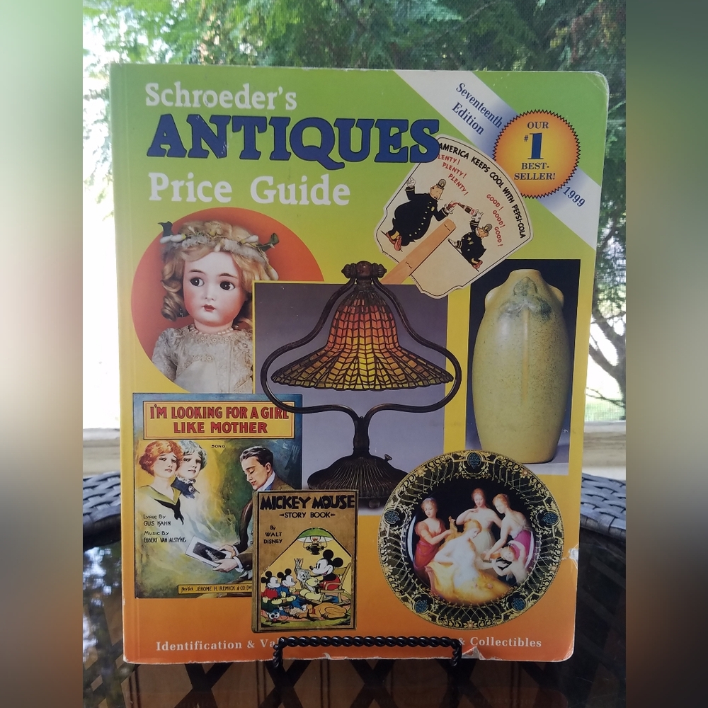 Schroeder's Antiques Price Guide 17th Edition 1999 Magazine Book